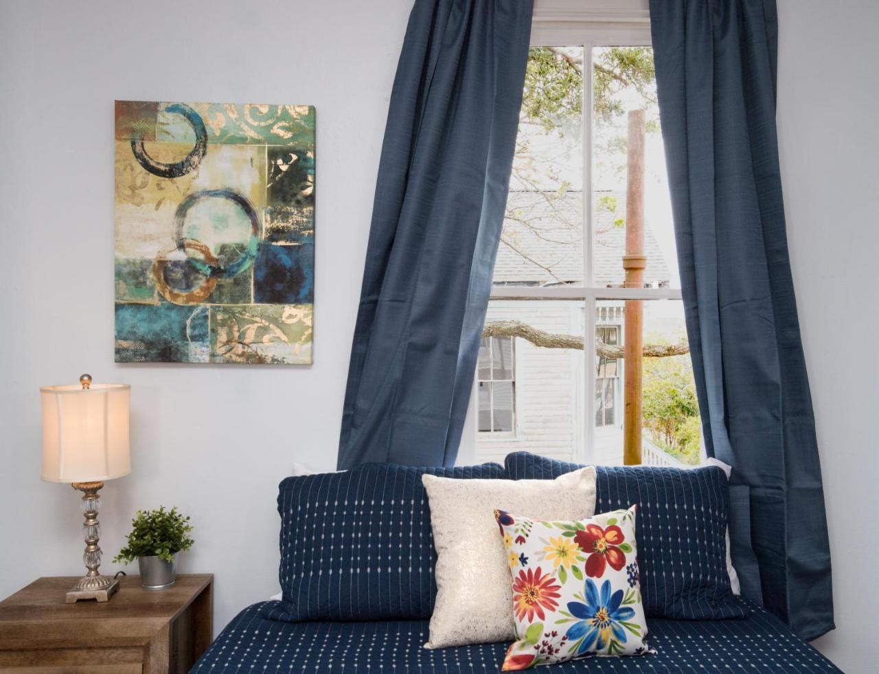 Beautiful Two-Story In Central Galveston, Short Walk To Beach, Near Downtown! | Seas The Breeze 빌라 외부 사진