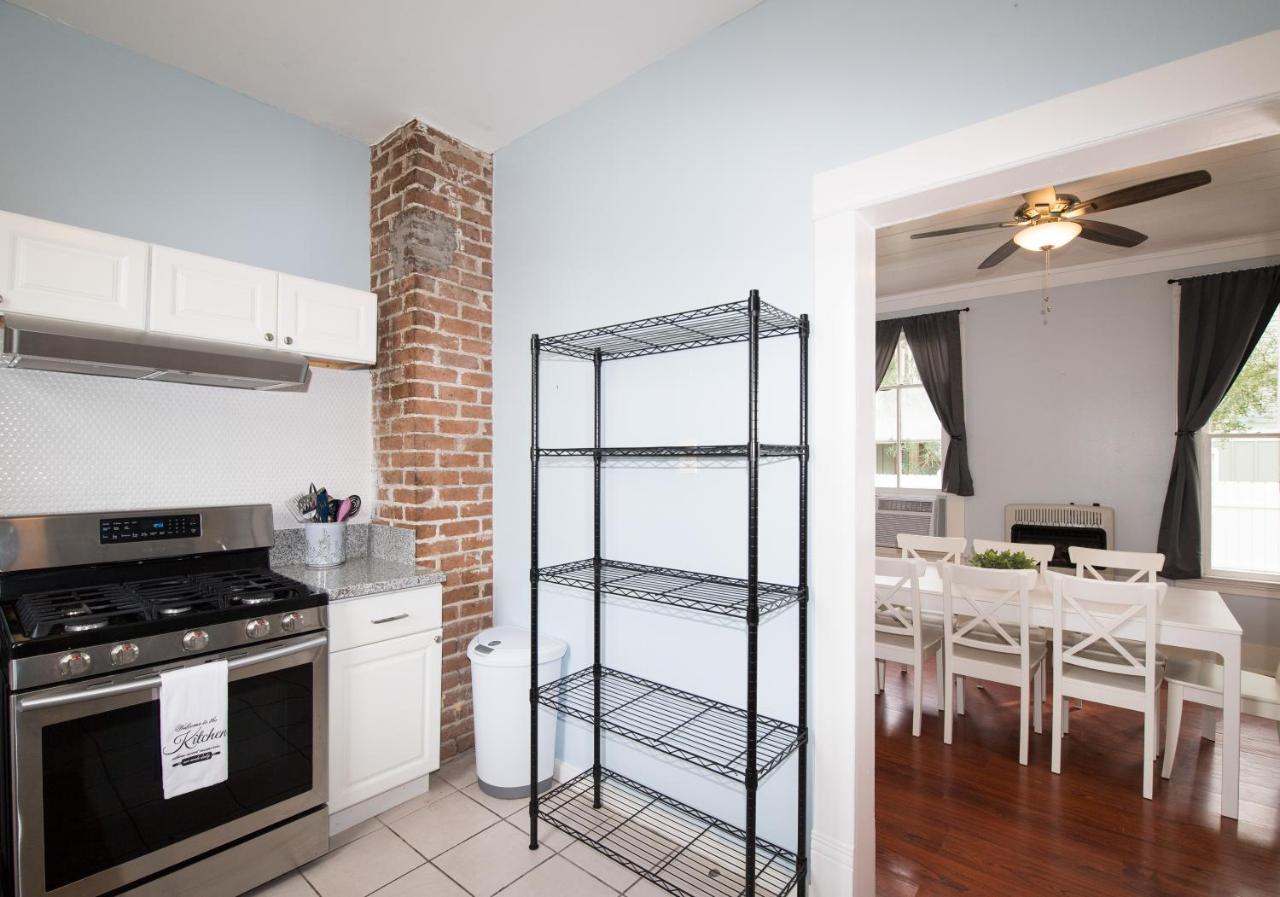 Beautiful Two-Story In Central Galveston, Short Walk To Beach, Near Downtown! | Seas The Breeze 빌라 외부 사진