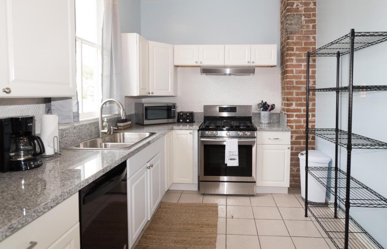 Beautiful Two-Story In Central Galveston, Short Walk To Beach, Near Downtown! | Seas The Breeze 빌라 외부 사진