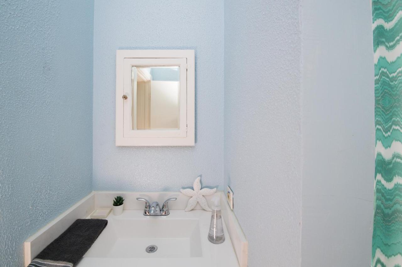 Beautiful Two-Story In Central Galveston, Short Walk To Beach, Near Downtown! | Seas The Breeze 빌라 외부 사진