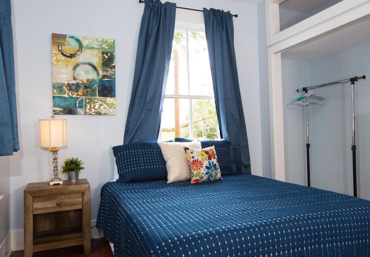 Beautiful Two-Story In Central Galveston, Short Walk To Beach, Near Downtown! | Seas The Breeze 빌라 외부 사진